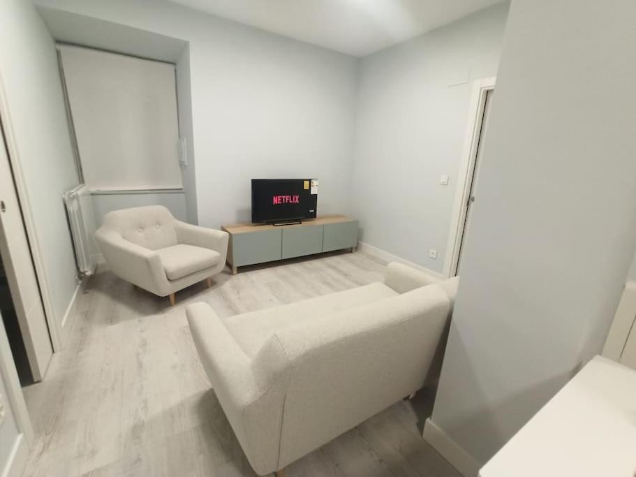 Comodo Apartamento En El Centro De Bermeo. Bagian luar foto